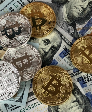 Emeklilere PTT'den 14 Bin Lira Nakit Destek