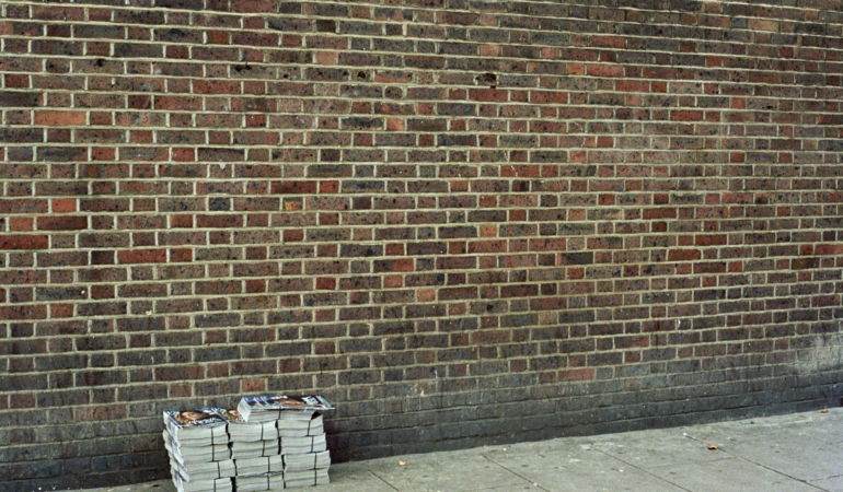 Afra Saraçoğlu Milano'dan paylaşımlar yaptı, beğeniler yağdı