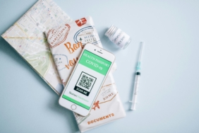 Görünmeyen Koruyucular: Cilt Mikrobiyomu